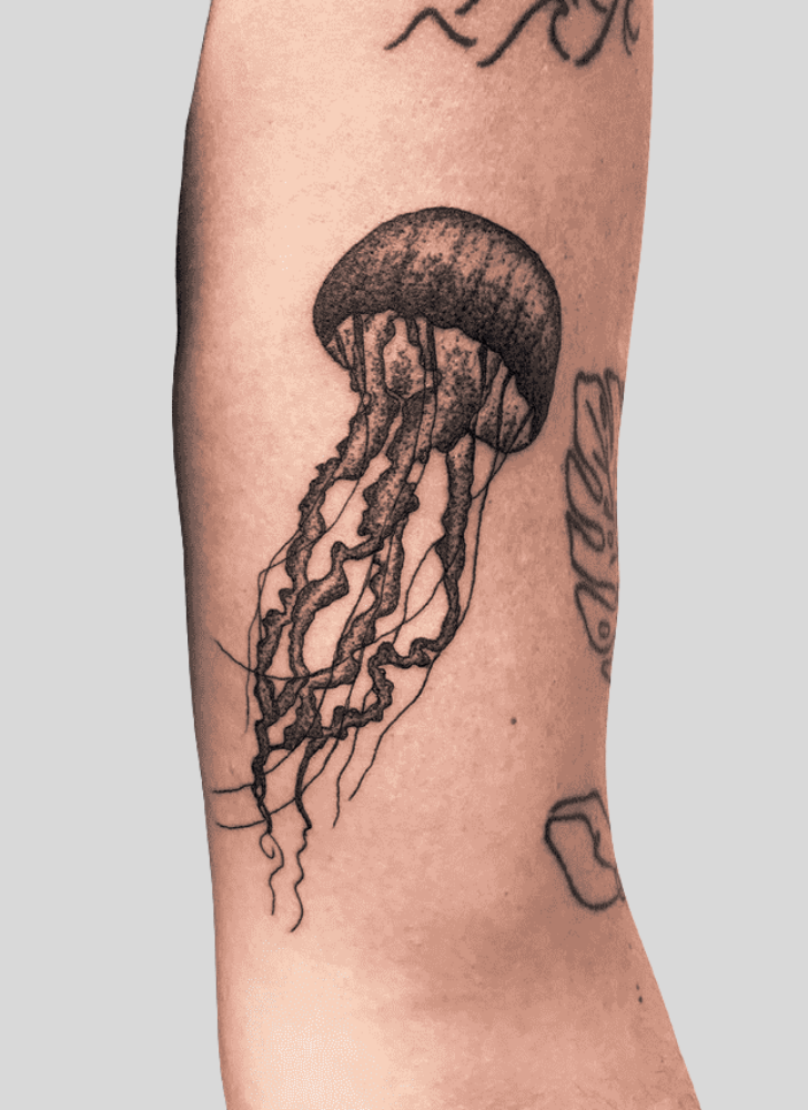 Jellyfish Tattoo Shot