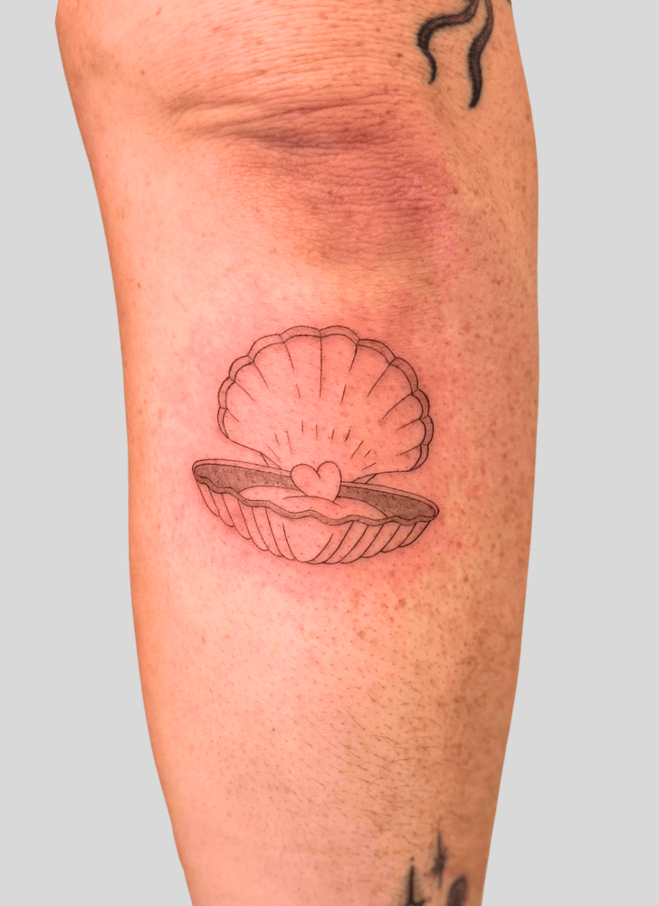 Tiny Tattoo Photos
