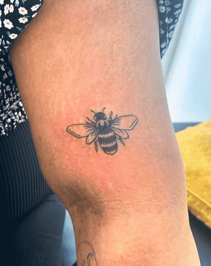 Bee Tattoo Snapshot