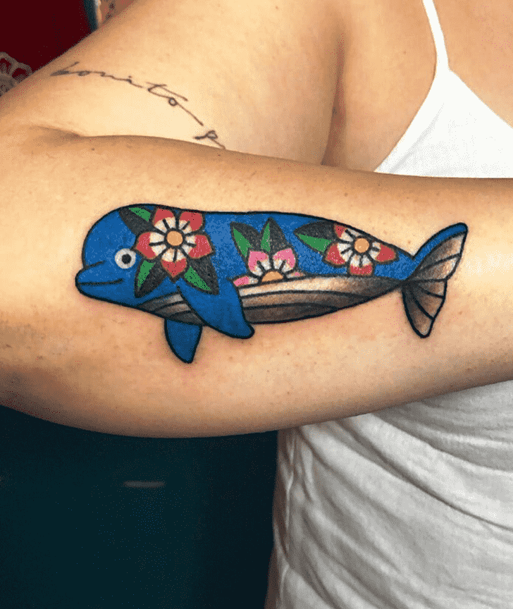 Beluga Tattoo Figure