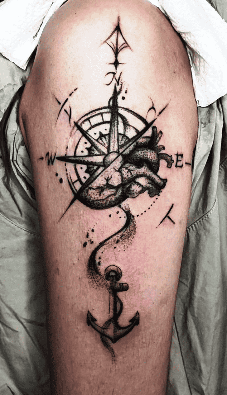 Compass Tattoo Figure