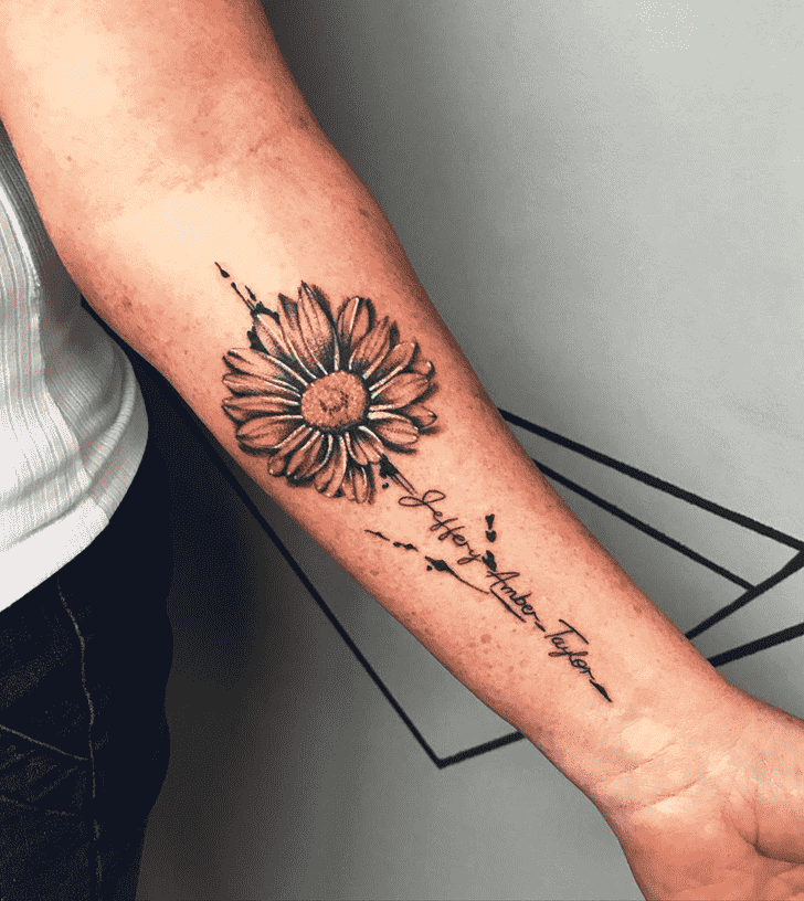 Daisy Tattoo Shot