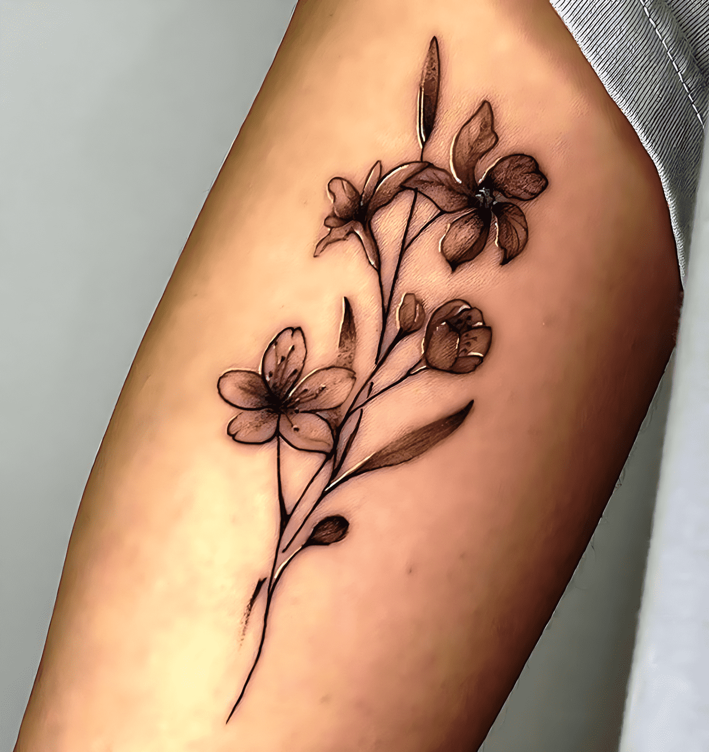 Delicate Flower Tattoo Figure