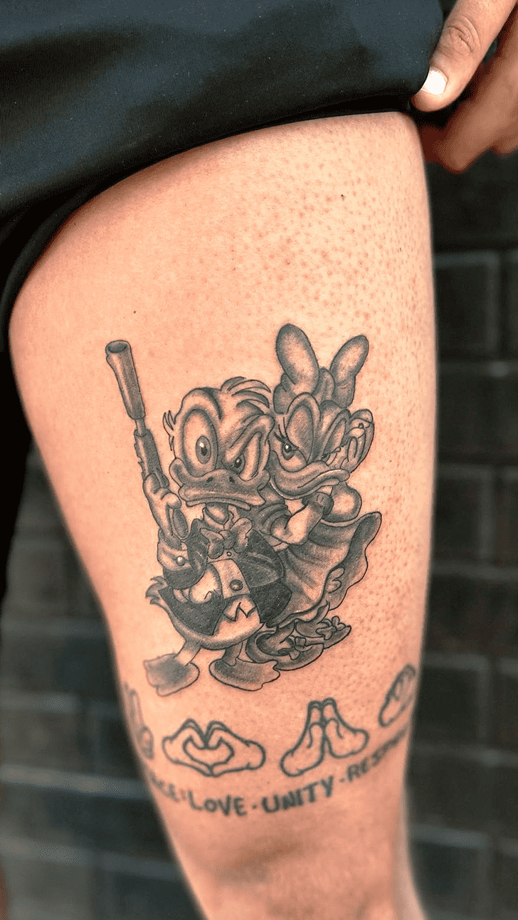 Donald Duck Tattoo Figure