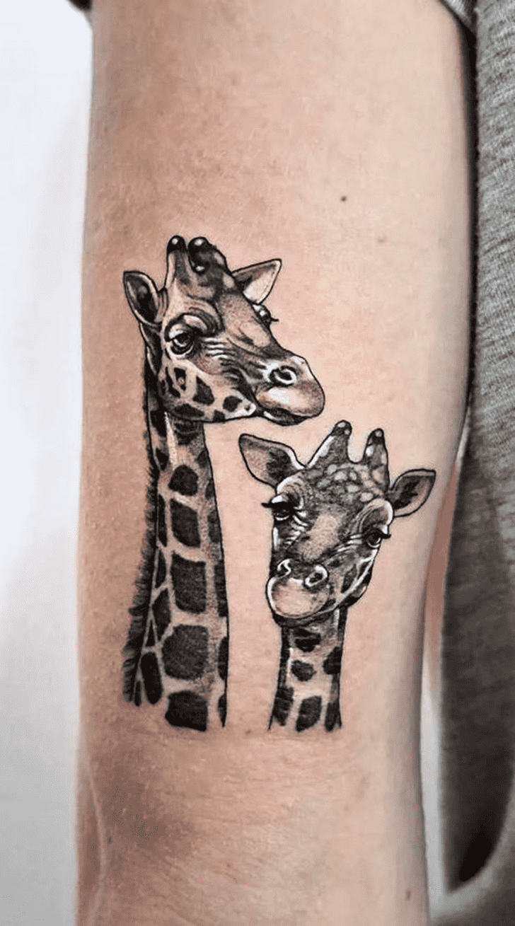 Giraffe Tattoo Design Image