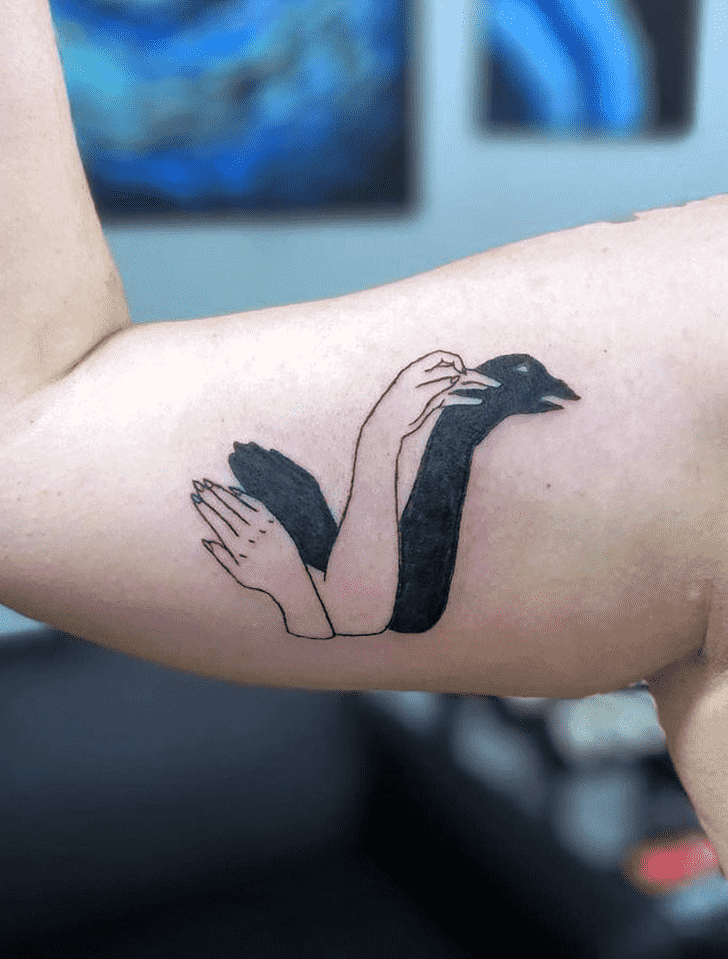 Goose Tattoo Figure