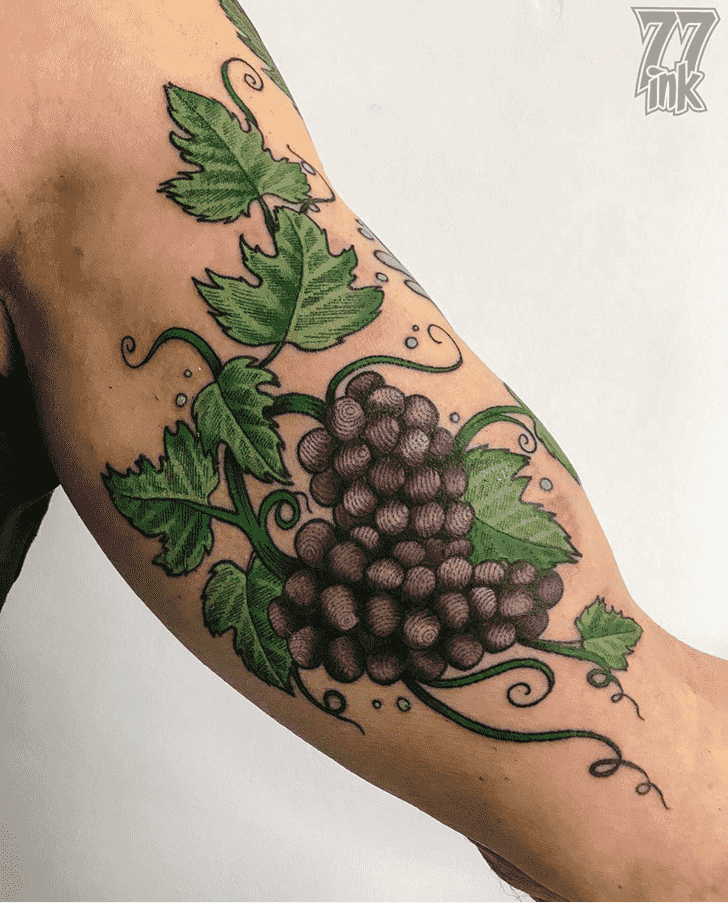 Grapes Tattoo Figure