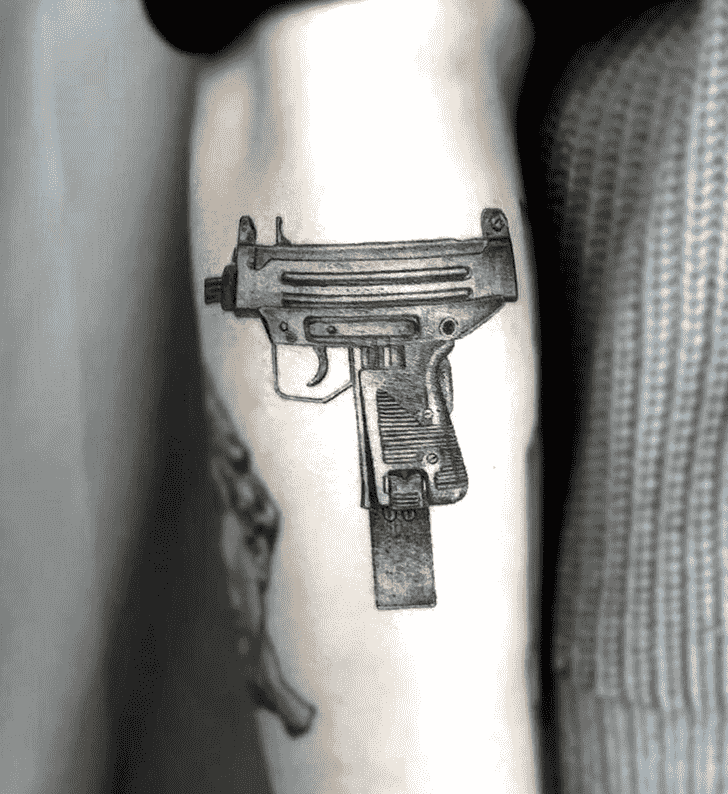 Gun Tattoo Photo