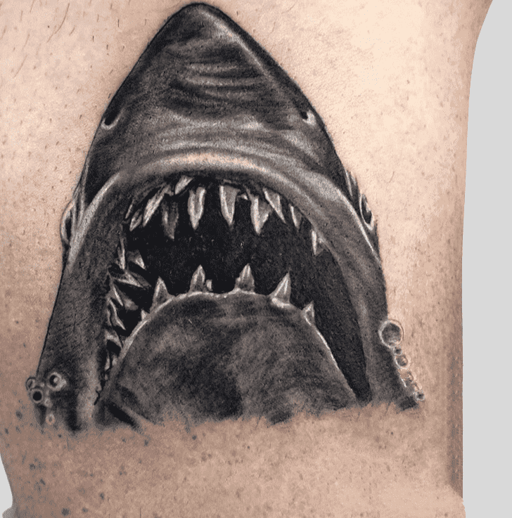 Jaws Tattoo Figure