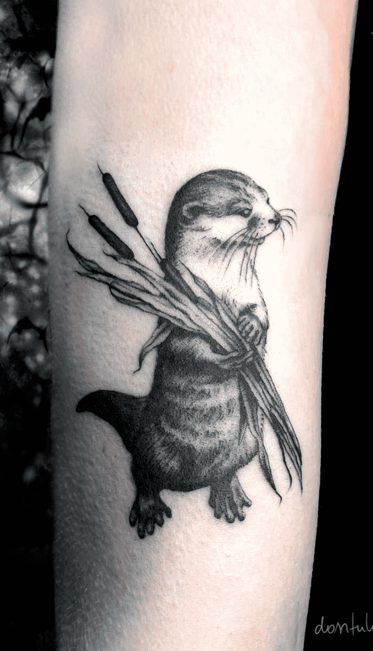 Otter Tattoo Figure