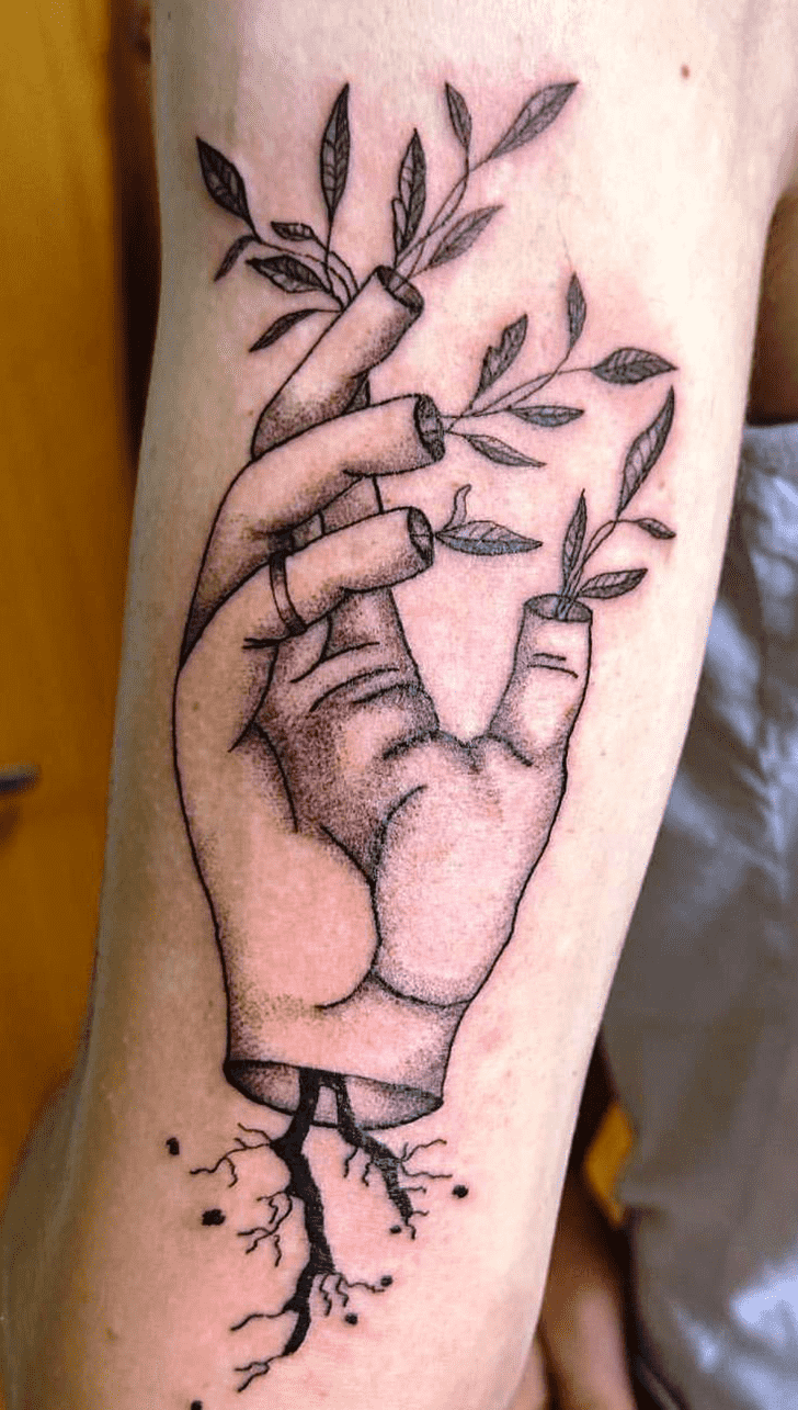 Root Tattoo Shot