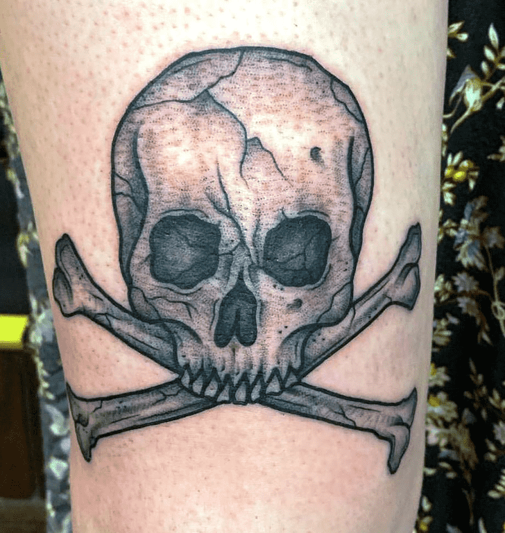 Skull And Crossbones Tattoo Photo