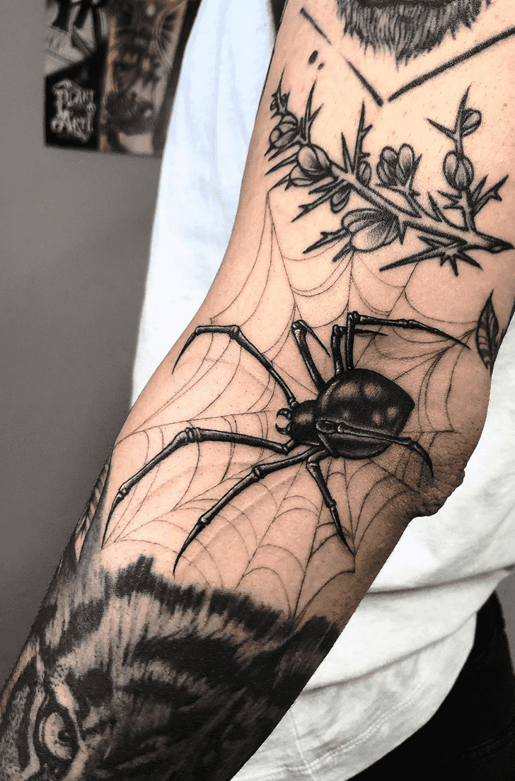 Spider Tattoo Figure