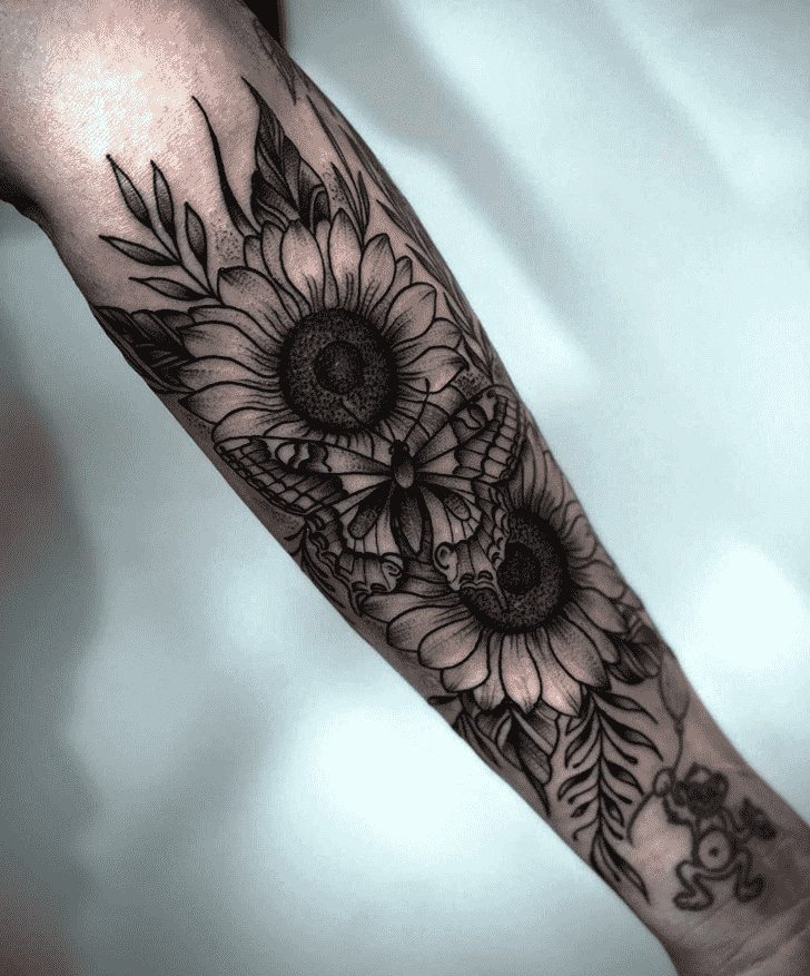 Sunflower Tattoo Figure