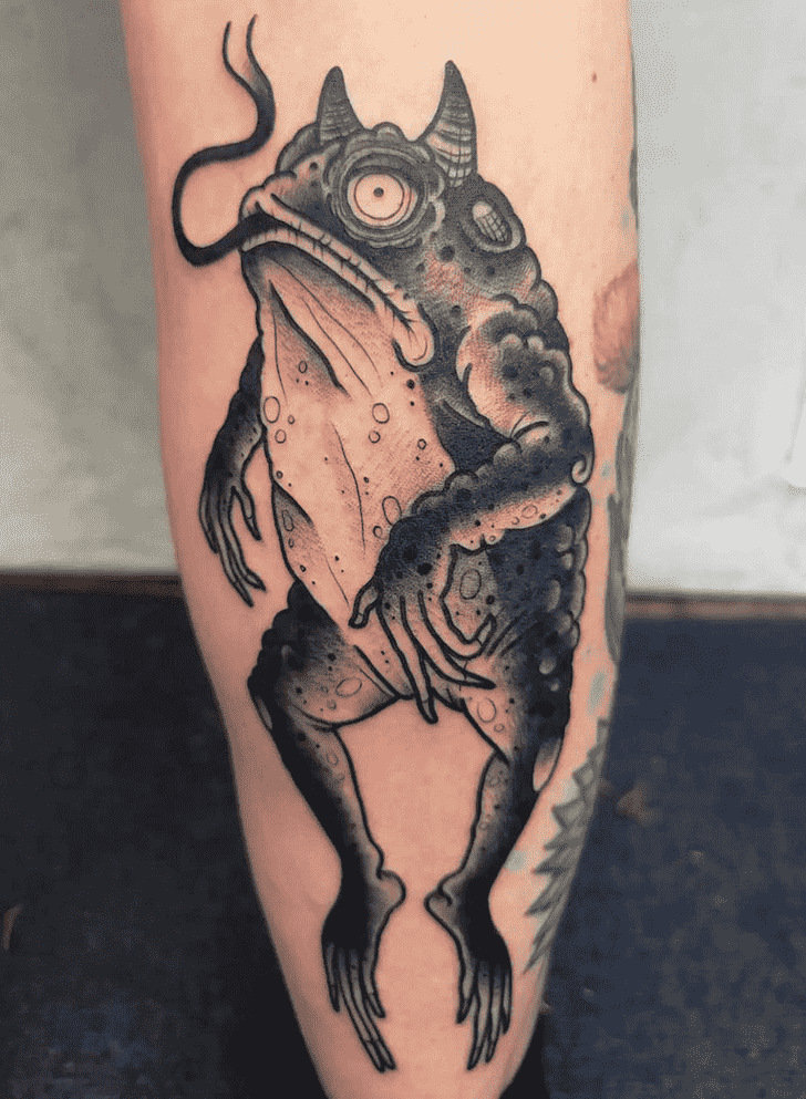 Toad Tattoo Shot