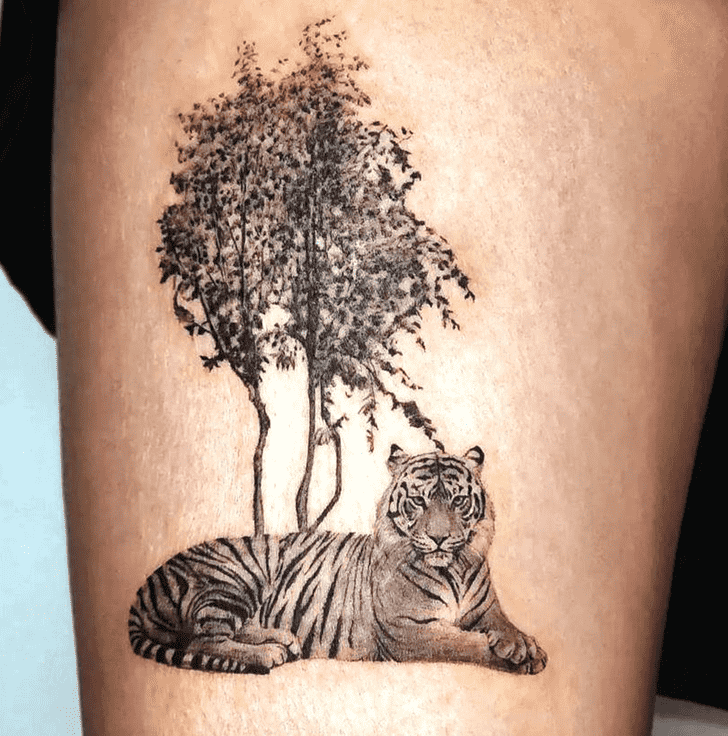 Tree Tattoo Figure