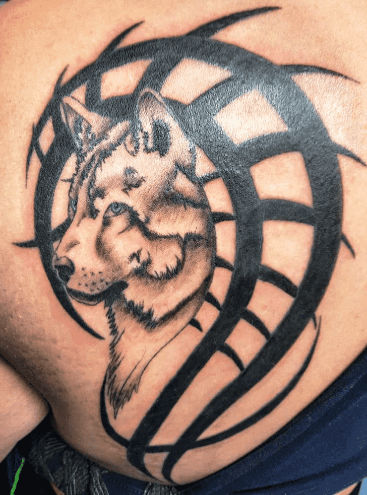 Tribal Wolf Tattoo Figure